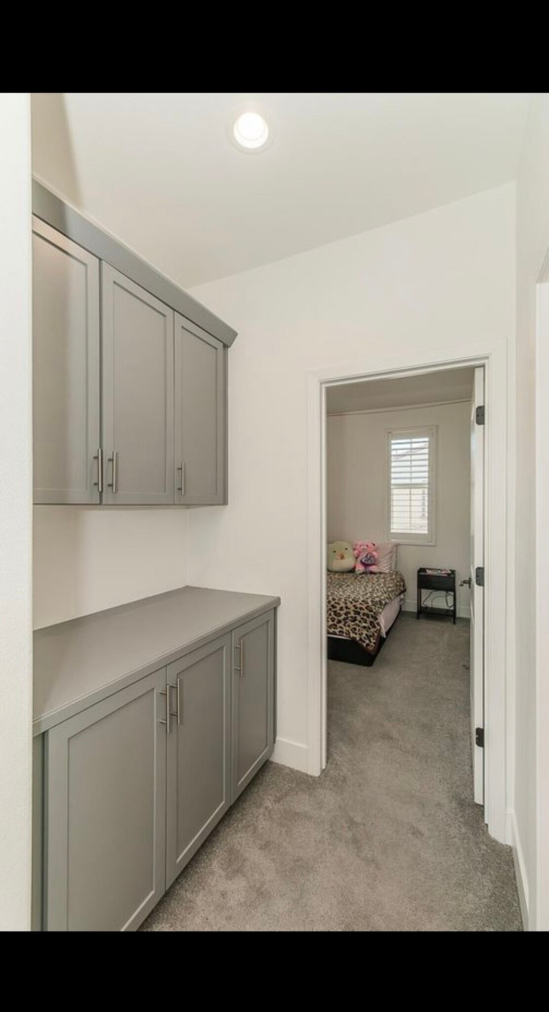 Building Photo - 4254 Oak Knoll Rd