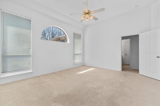 Building Photo - 8408 Falconet Cir