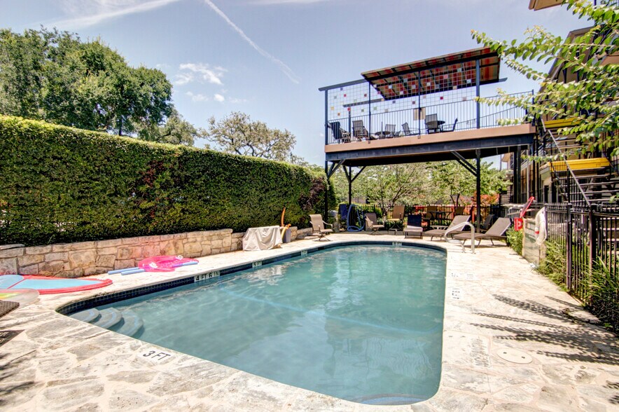 Pool - 1202 Newning Ave