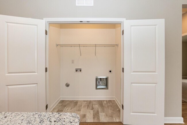 Building Photo - NEW Construction Three Bedroom Home