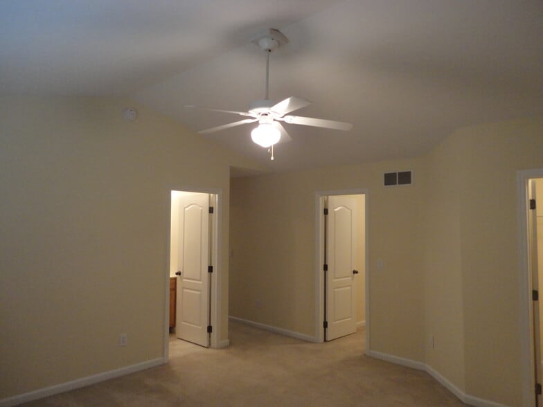 Building Photo - 8510 Ethan Ct