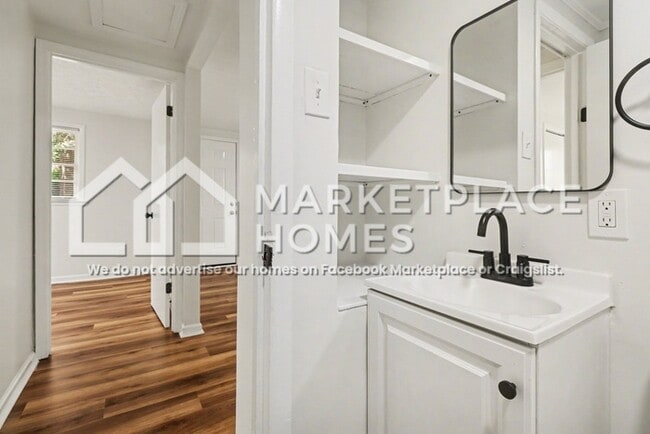 Building Photo - 5944 Gum Dr SE