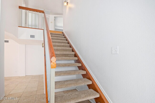 Building Photo - 2522 S Mulberry
