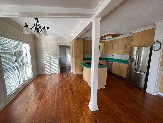 Building Photo - 6621 Purvis Rd