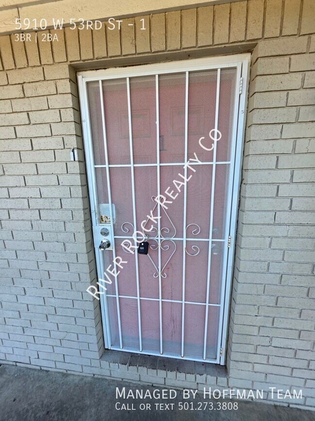 Building Photo - 5910 W 53rd St