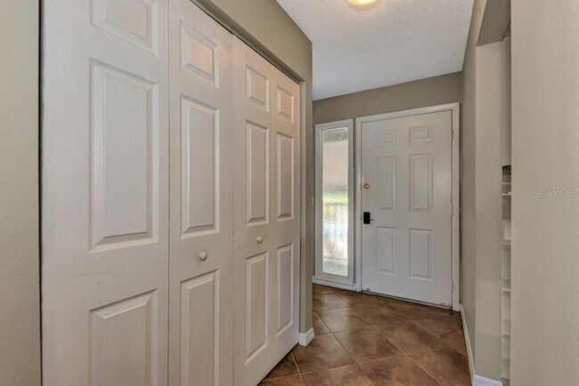 Building Photo - 5645 Summerside Ln