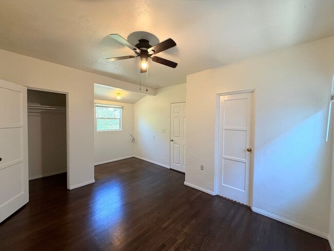 Building Photo - North Park 2/2+ Bonus room, garage and rea...