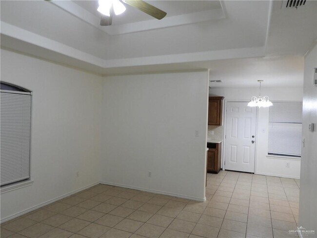 Building Photo - 1806 S Ironwood St
