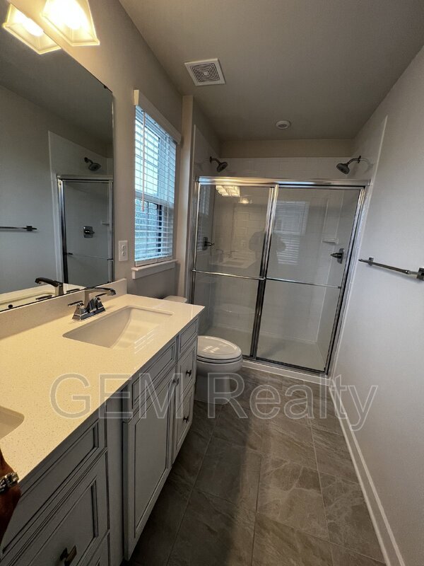 Building Photo - 1101 Rampart Dr