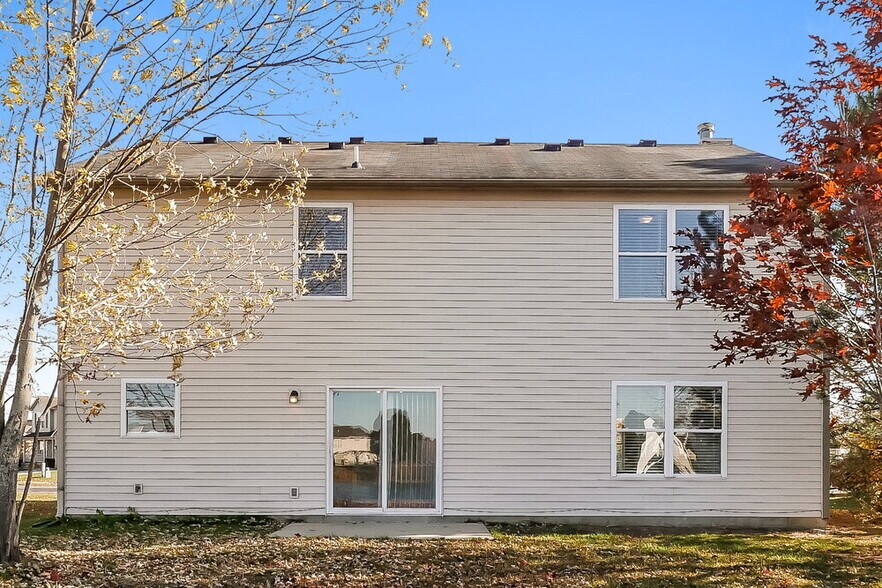 Building Photo - 8538 Baypointe Dr