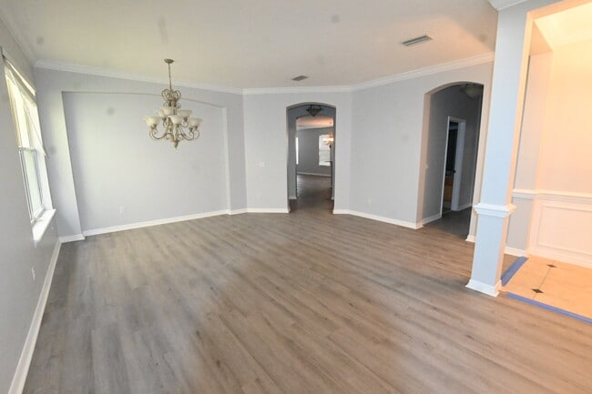 Building Photo - 12921 Cragside Ln