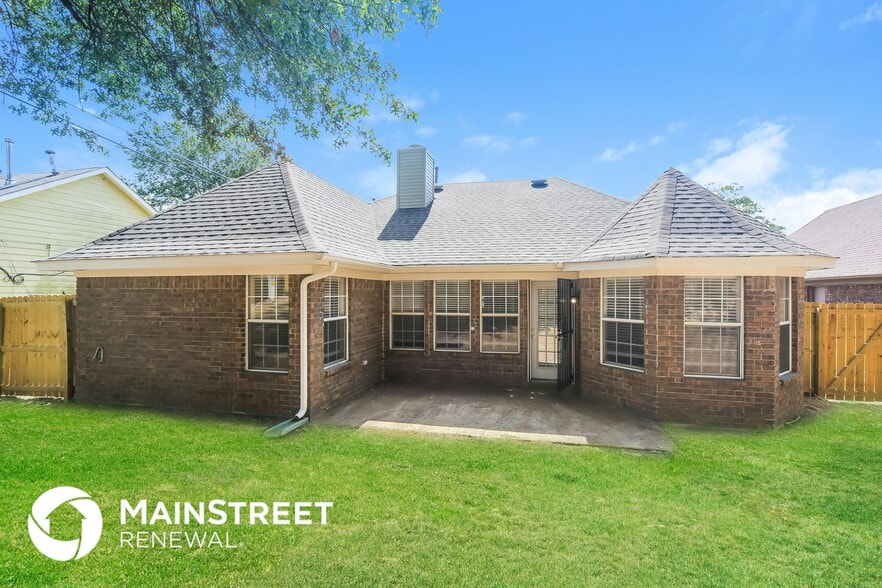 Building Photo - 5304 Shady Ridge Dr