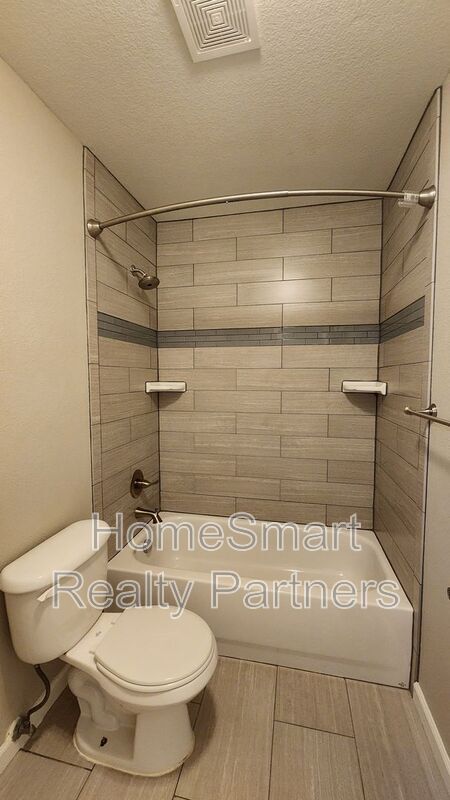Building Photo - 3658 Claycomb Ln