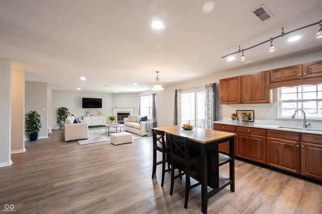 Building Photo - 18058 Cristin Way