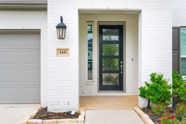 Building Photo - 146 Renodes Garden Ln