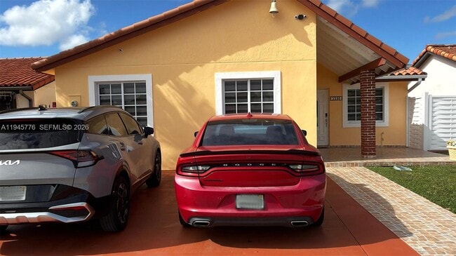 Building Photo - 1530 SW 138th Ave