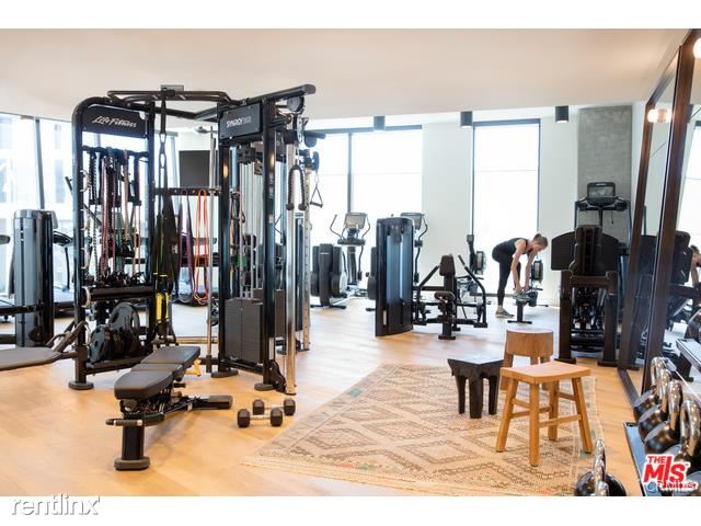 Building Photo - 1550 N El Centro Ave