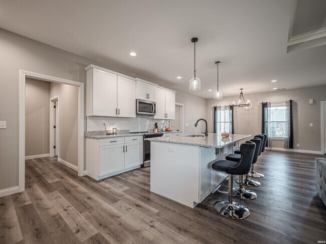 Building Photo - 3593 Sand Dr