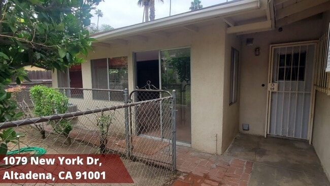 Building Photo - 1079 New York Dr