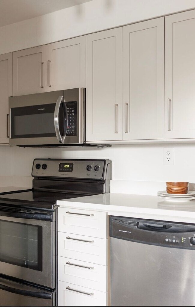 Building Photo - One bedroom loft in Midtown OKC!