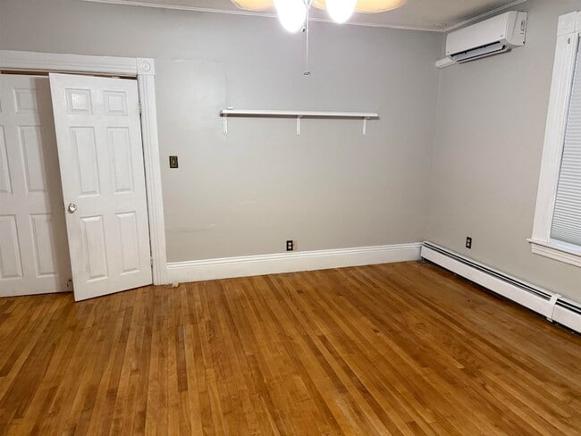 Building Photo - 96 E Broadway