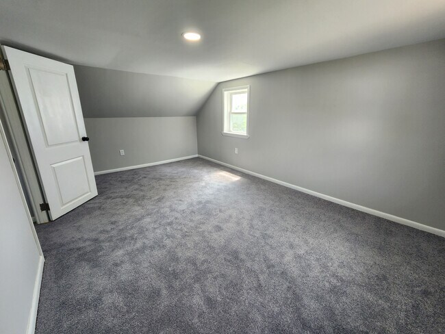2nd floor bedroom **ceiling about 6'** - 1023 Lawnton Ter