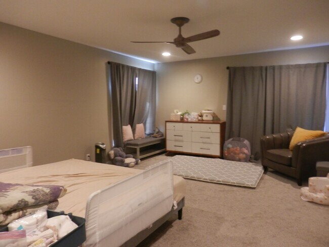 Building Photo - Spectacular 5 Bed 3 Bath With Amazing View Of Number 9 Fairway at CCMO!