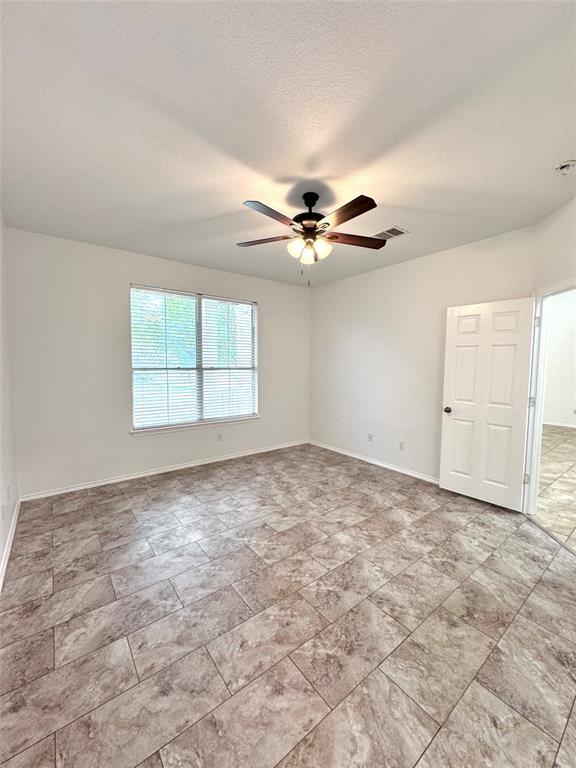 Building Photo - 1800 Honey Creek Ln