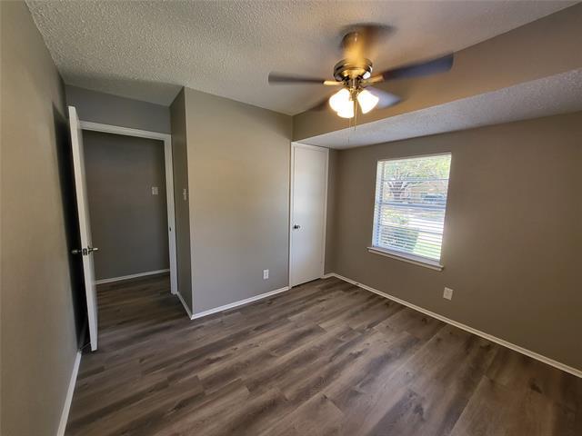 Building Photo - 2110 Redbud Ln