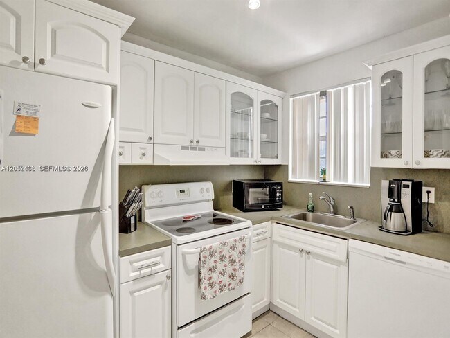 Building Photo - 2040 NW 81st Ave