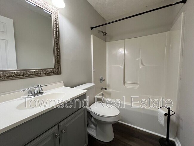 Building Photo - 7126 Kearny Ave