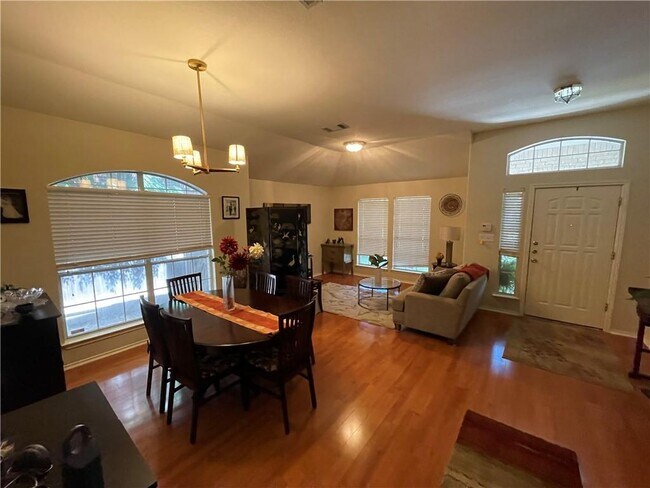 Building Photo - 10309 Broomflower Dr
