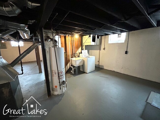 Building Photo - Lovely 3 Bedroom 1 Bathroom now available for rent!