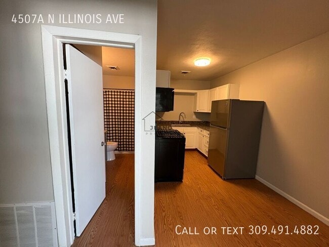 Building Photo - 4507 N Illinois Ave