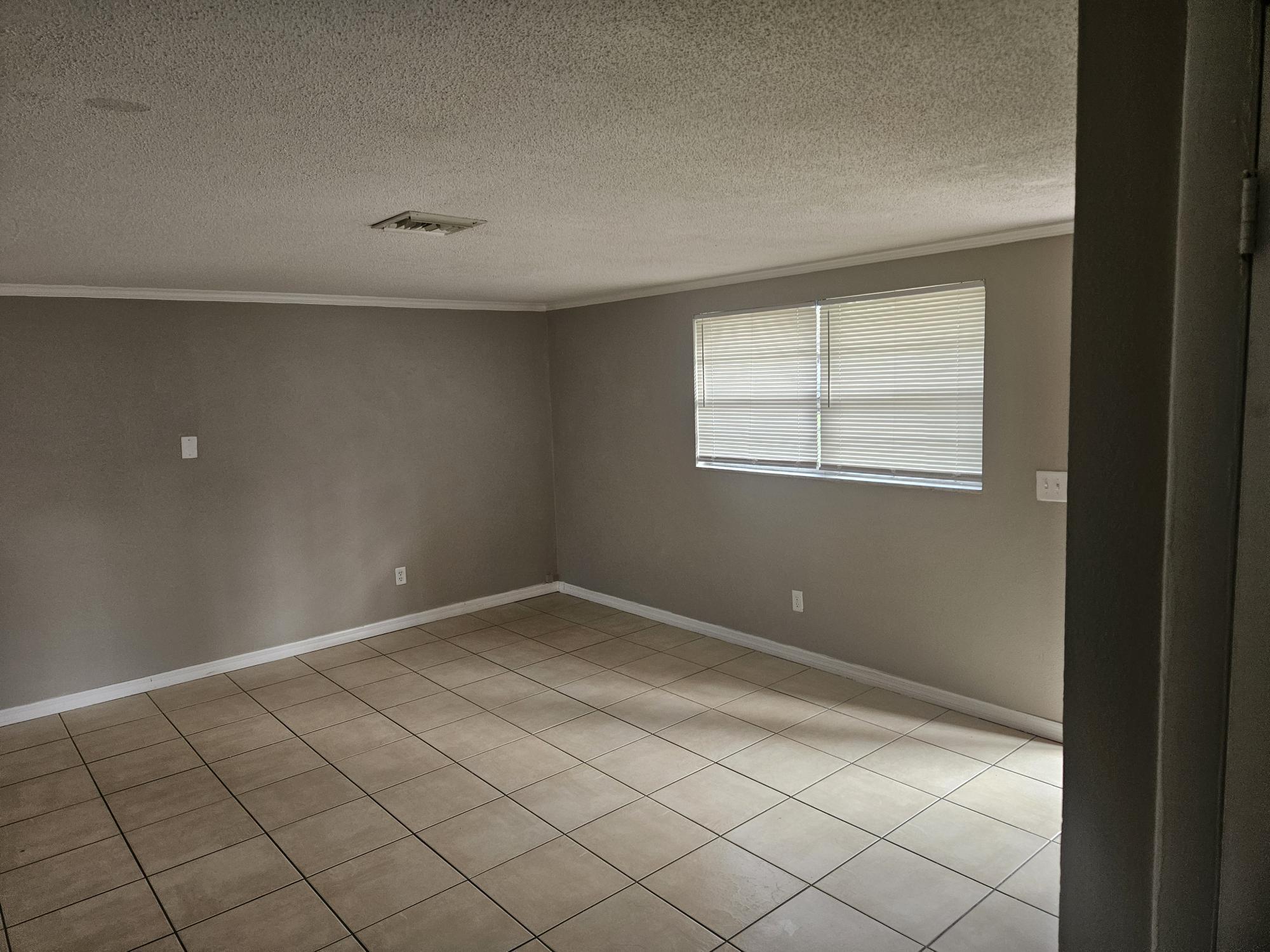 Building Photo - 514 Winham St