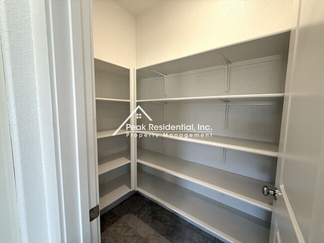 Building Photo - 7657 Barebow Wy