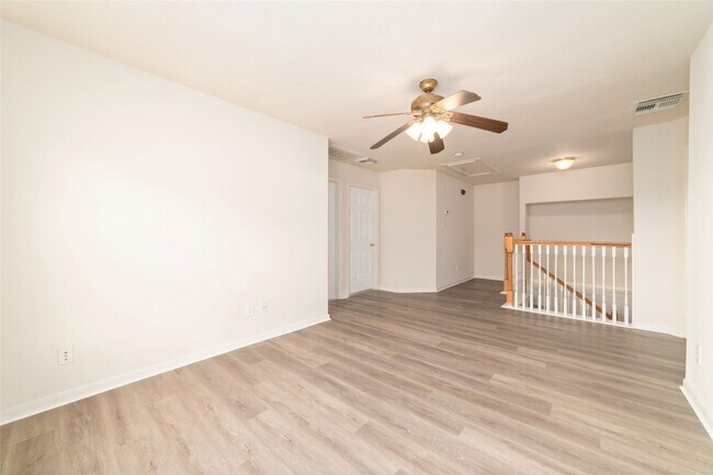 Building Photo - 12426 Taylorwood Ln