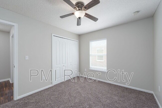 Building Photo - 6522 Skyler Jean Dr