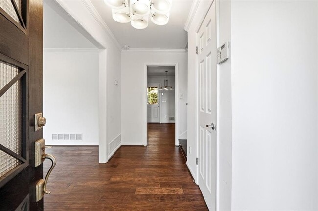 Building Photo - 4832 Valley View Ct