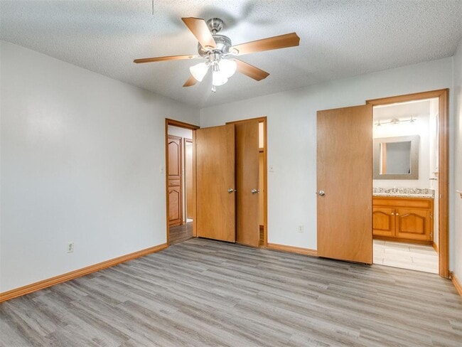 Building Photo - 1639 Westbrooke Terrace