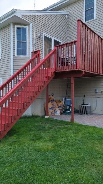 Building Photo - 8 Pearlbush Path