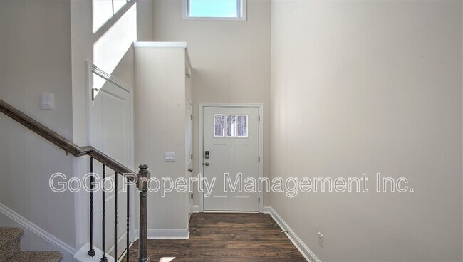 Building Photo - 208 Reynard Trl