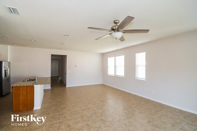 Building Photo - 95509 Hanover Ct