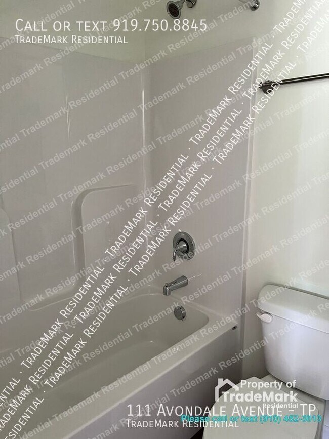 Building Photo - 111 Avondale Ave