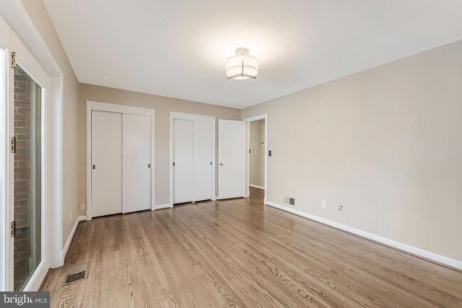 Building Photo - 3867 Chesterbrook Rd