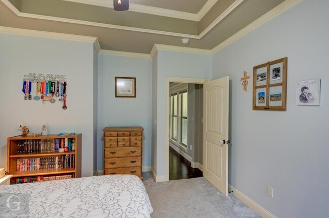 Building Photo - 364 Wood Springs