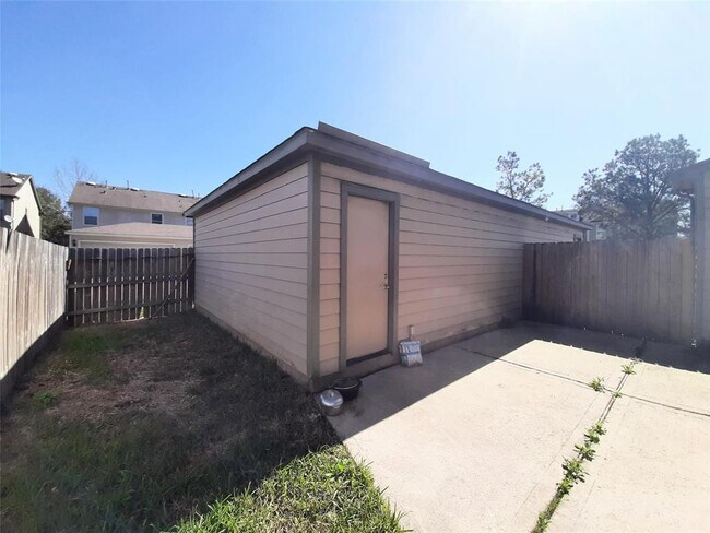 Building Photo - 23604 Youpon Lake Ln