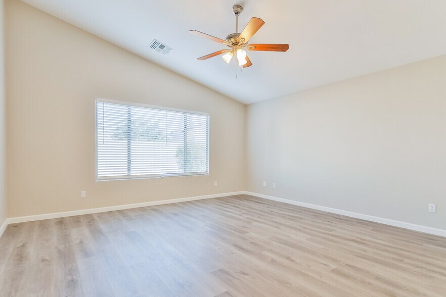 Building Photo - 8544 E Peralta Ave