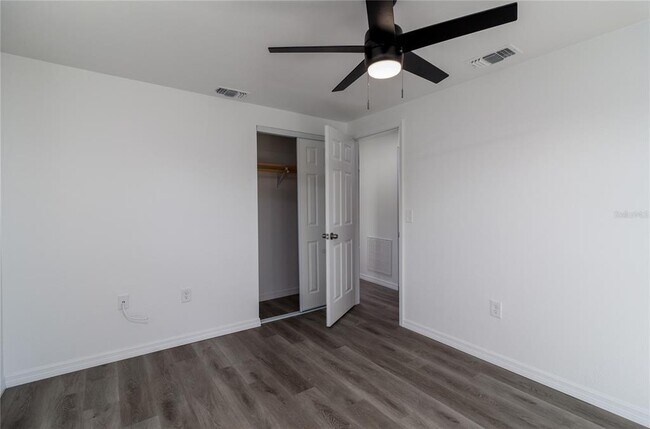 Building Photo - 12254 Maltz Ave