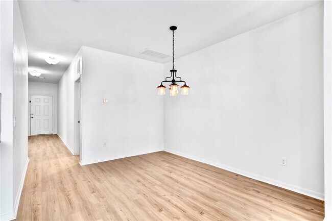 Building Photo - 1407 Brashear Ct